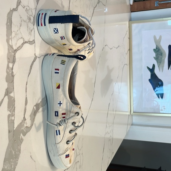 Crest Vibe Nautical Flag Sneaker - Women’s Sz 9 - Picture 4 of 4